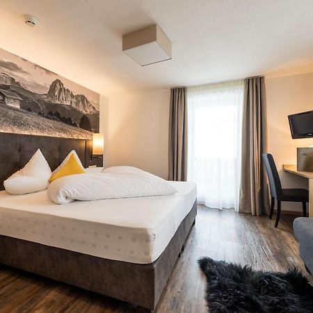 Hotel Alpenblick Pfelders Ngoại thất bức ảnh
