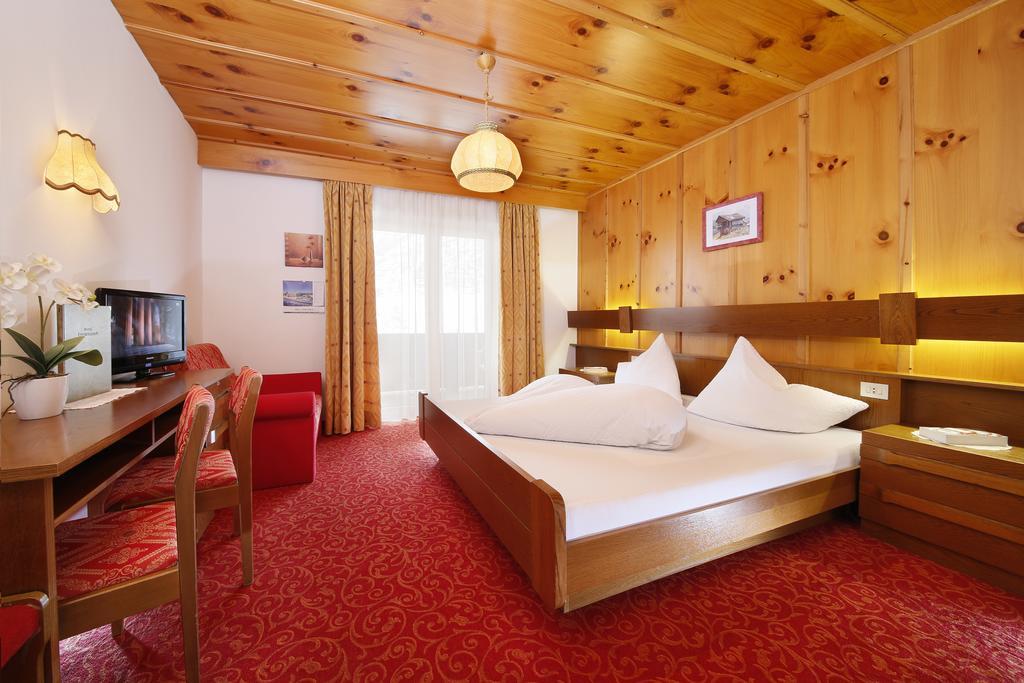 Hotel Alpenblick Pfelders Ngoại thất bức ảnh